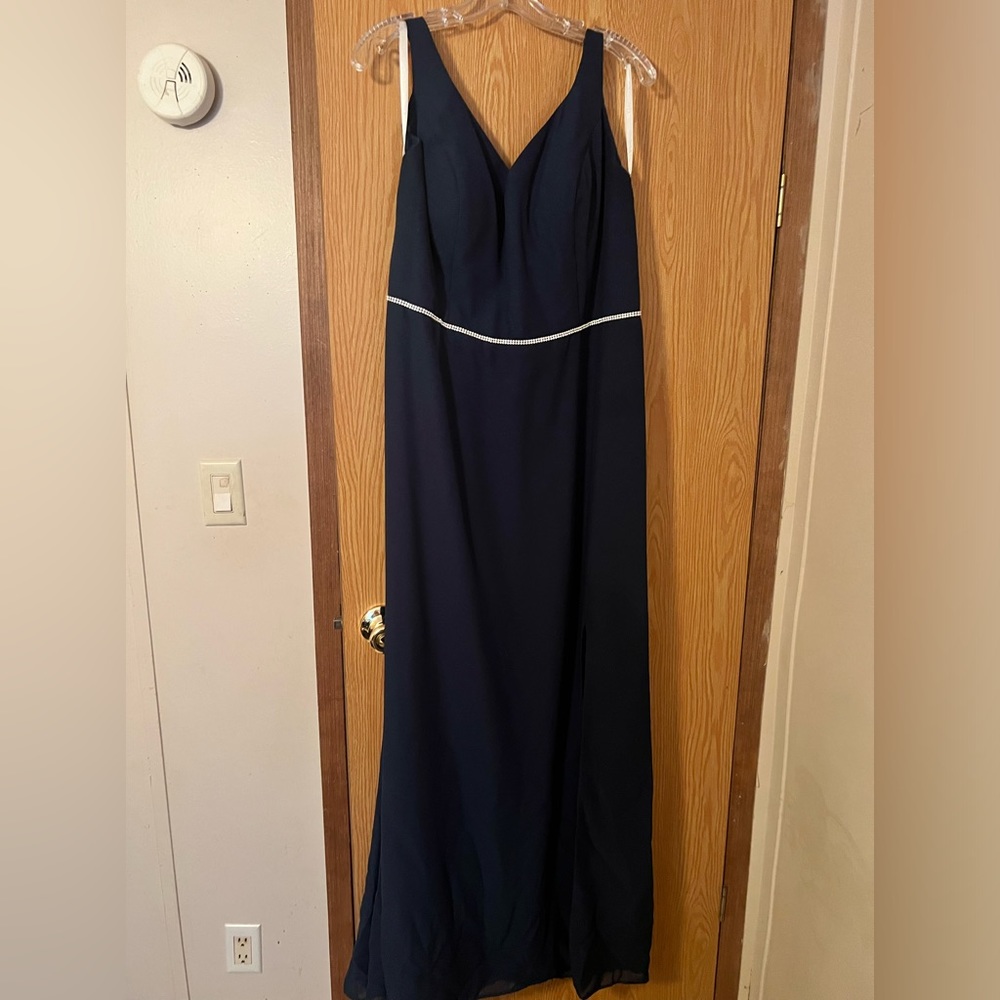 Bridesmaids dress. Worn once for a wedding. Kept in dress shields.